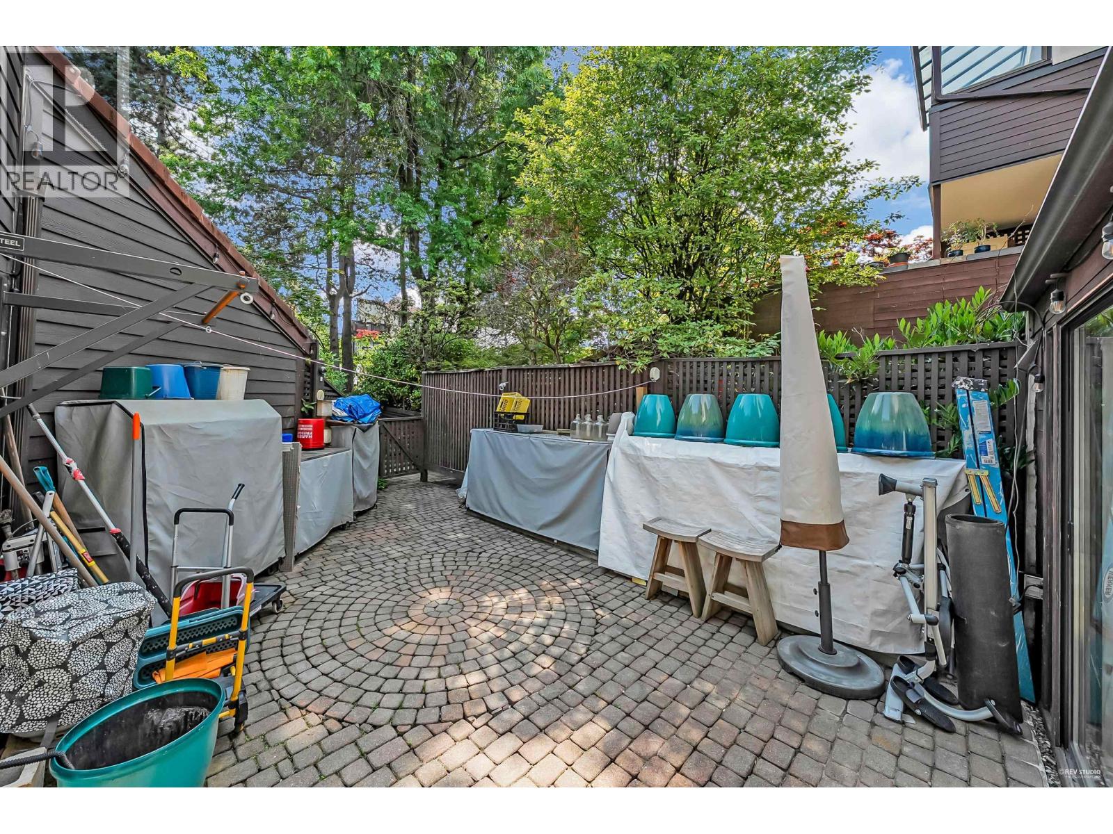 1106 IRONWORK PASSAGE, Vancouver