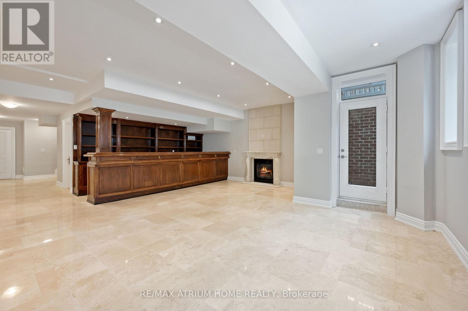 242 PARKVIEW AVENUE - 29