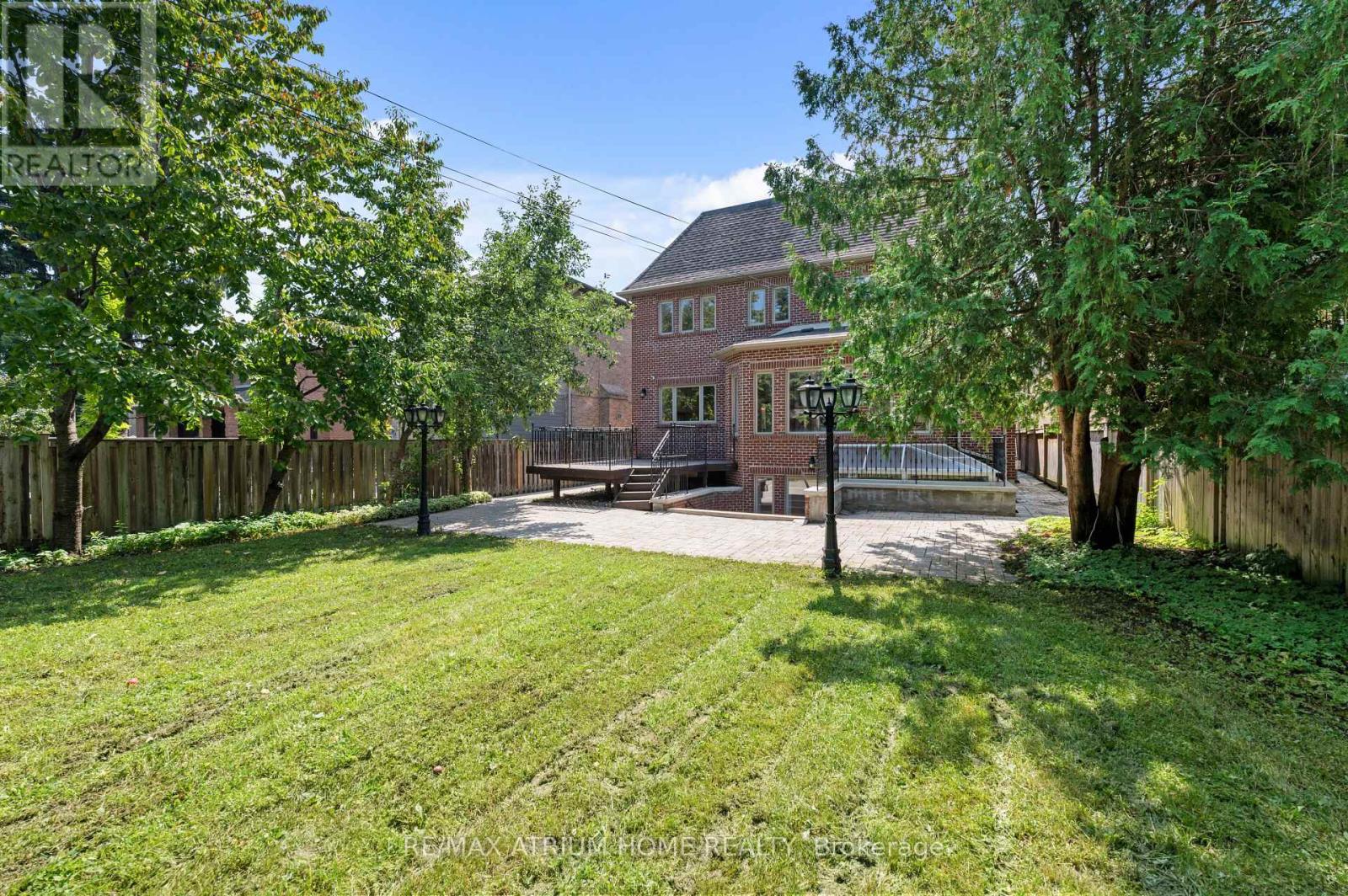 242 PARKVIEW AVENUE - 30