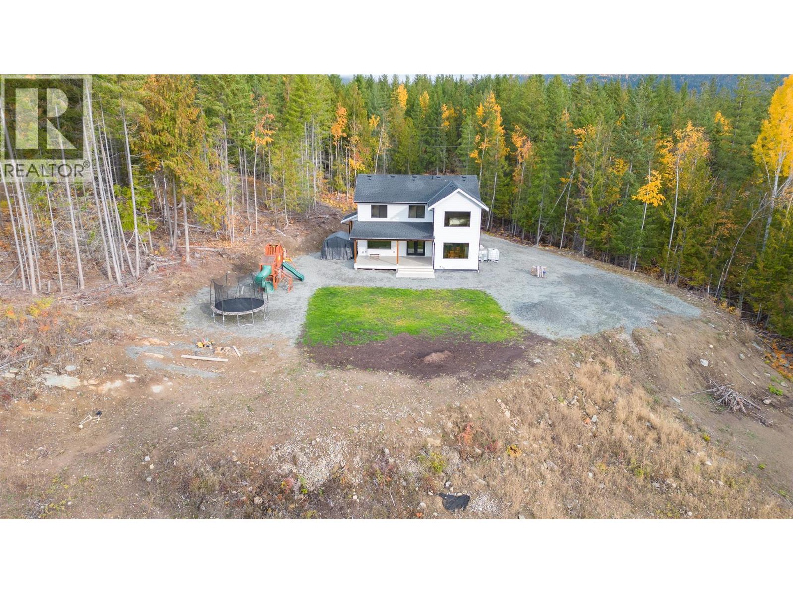 2270 Lions Ridge Road, Celista