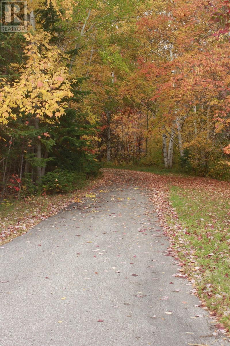 Property 12 of 48 of 10783 Highway 105