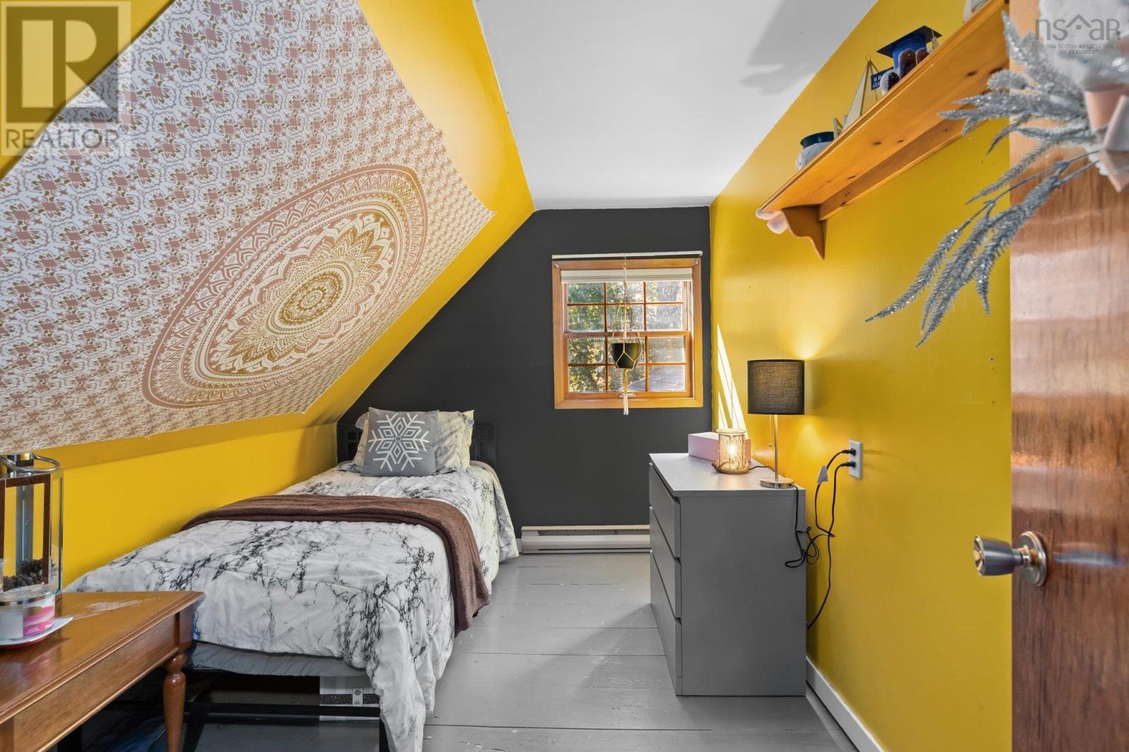 Property 18 of 31 of 902 Highway 3