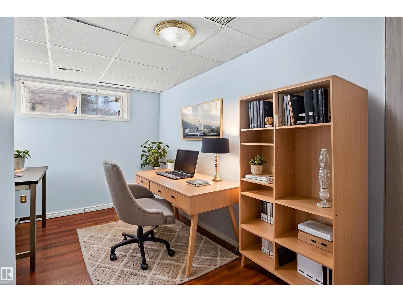 10417 10419 154 ST NW NW, Edmonton