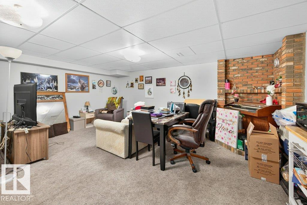 10417 10419 154 ST NW NW, Edmonton