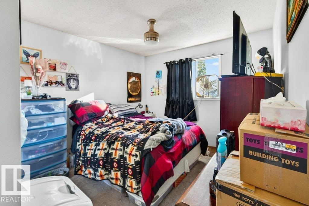 10417 10419 154 ST NW NW, Edmonton