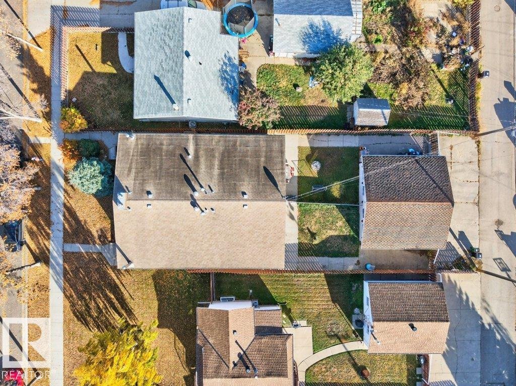 10417 10419 154 ST NW NW, Edmonton