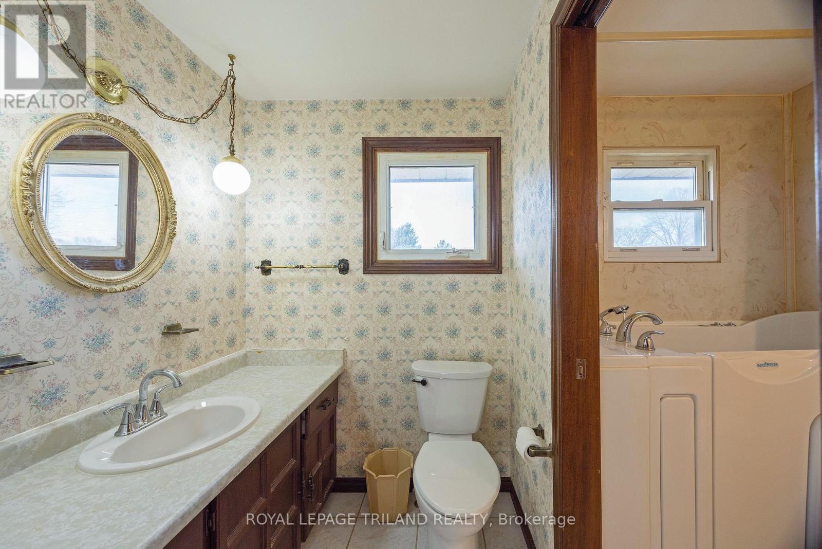172 CONCORD ROAD Property Photo