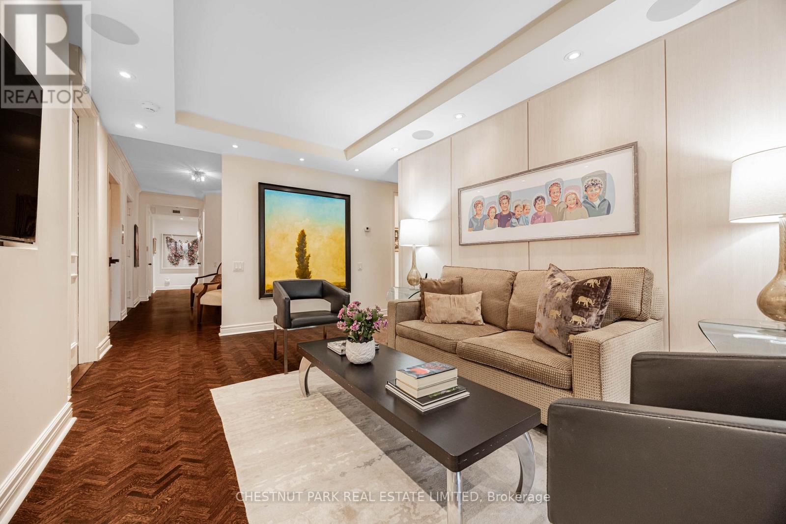 #406 70 ROSEHILL AVENUE - 20