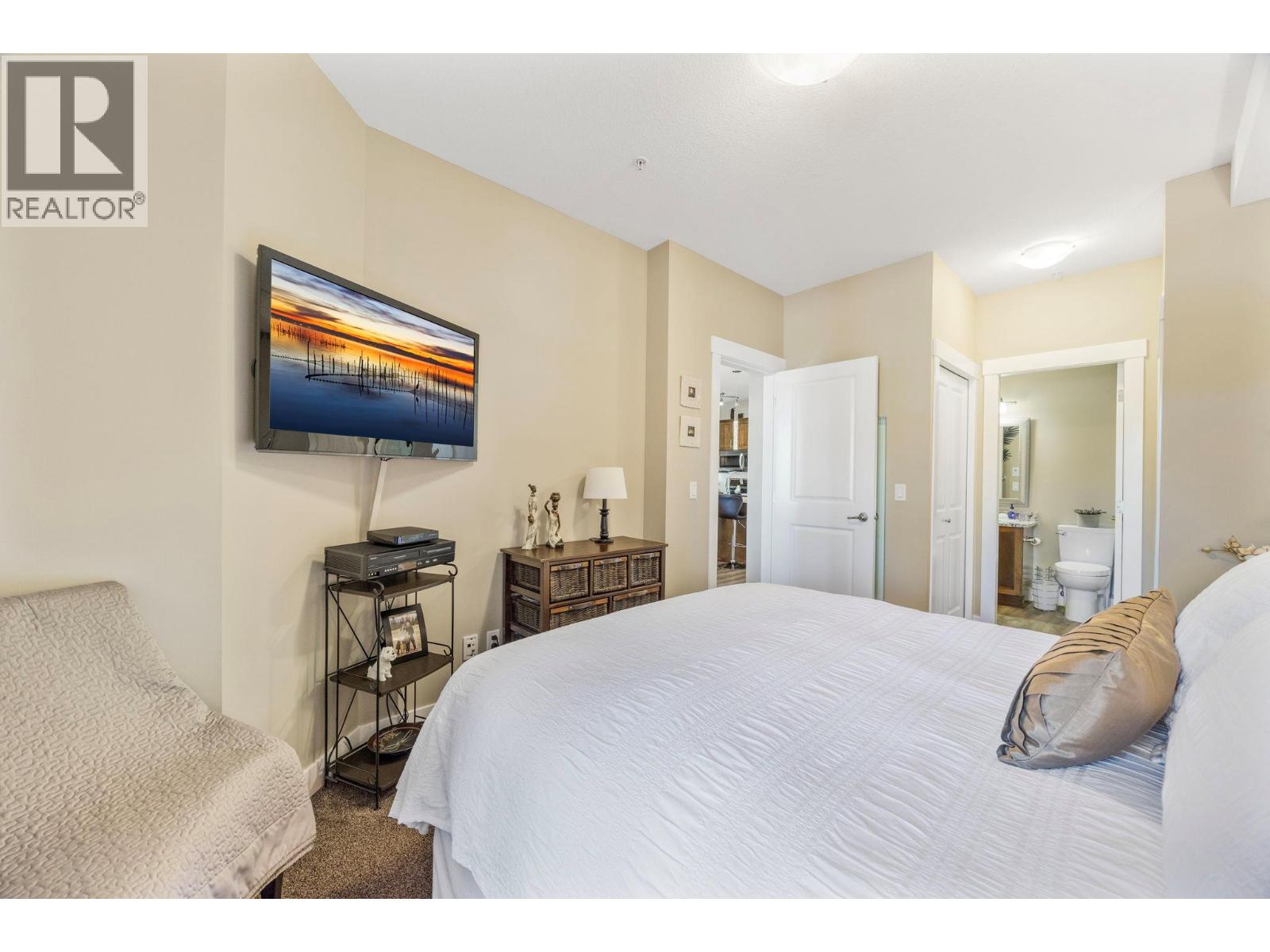 102 3545 Carrington Road, West Kelowna