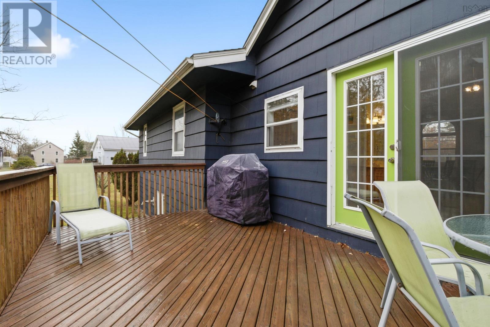 Property 24 of 46 of 643 Highway 1