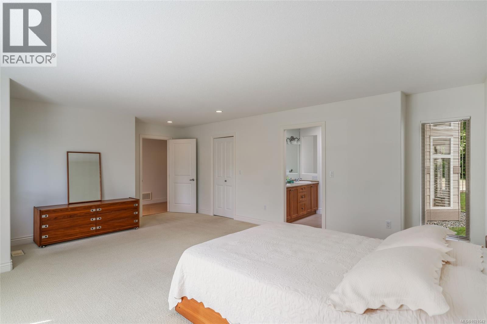 1267 Roberton Blvd, French Creek