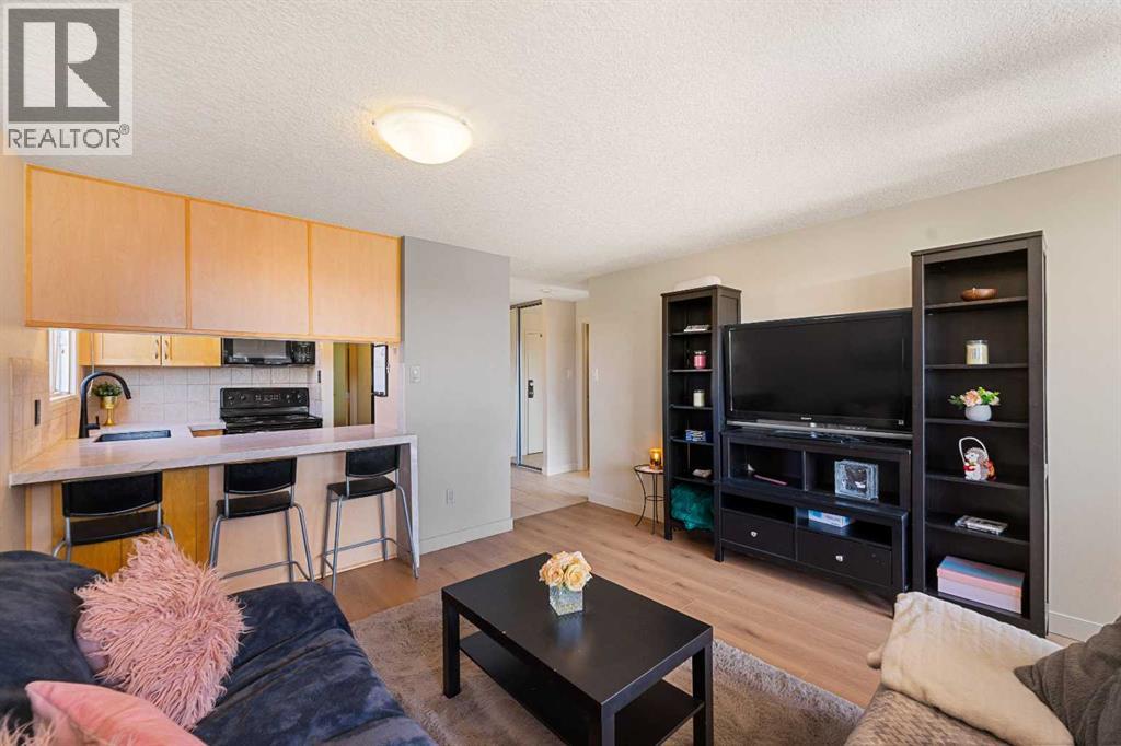 Single Family House for Sale in    Avenue SW Beltline Calgary 