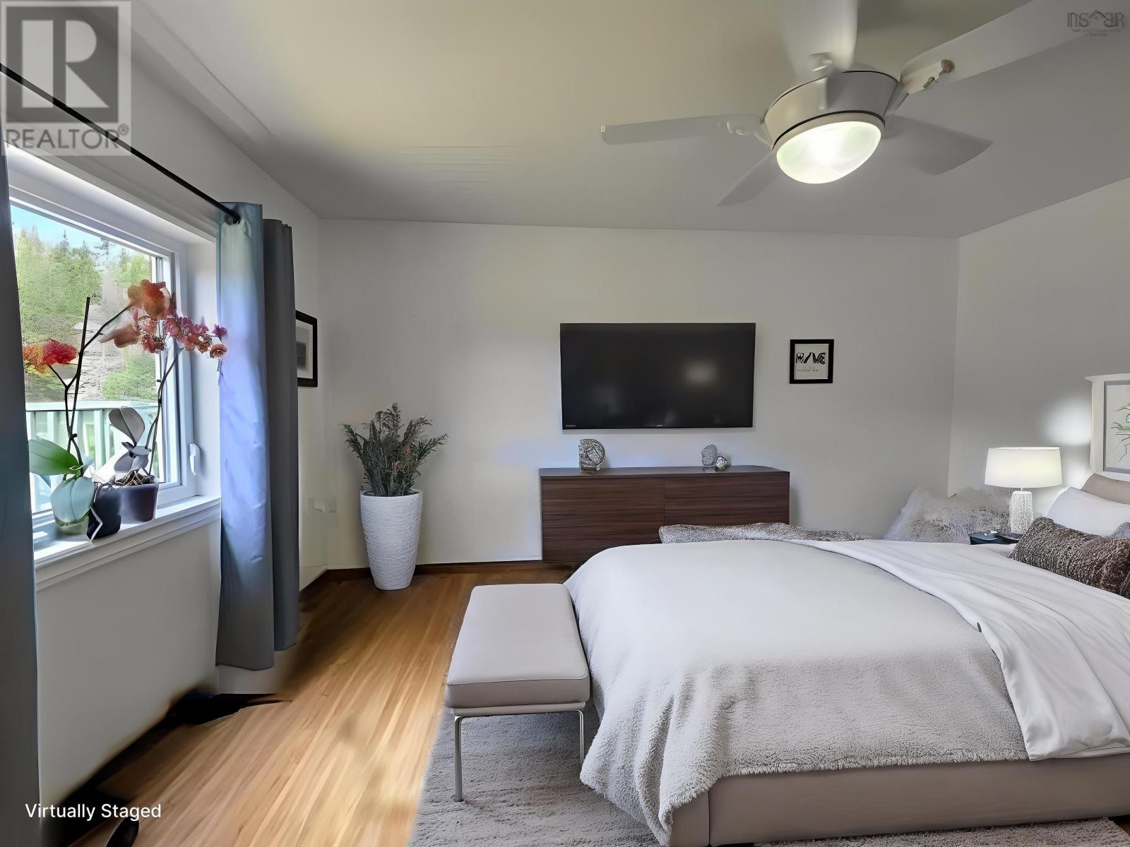 Property 9 of 41 of 1235 Loch Lomond Road