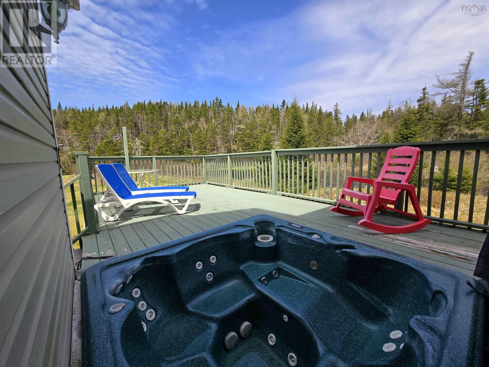 Property 16 of 41 of 1235 Loch Lomond Road