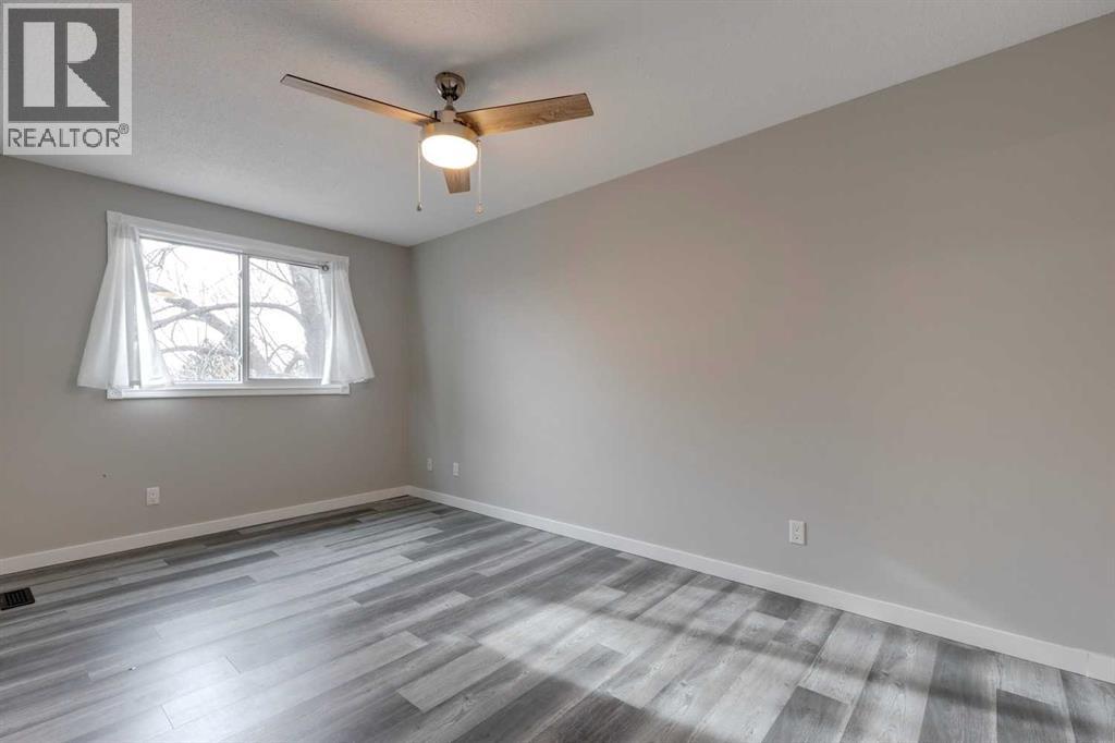 Single Family House for Sale in   Manora Place NE Marlborough Park Calgary 