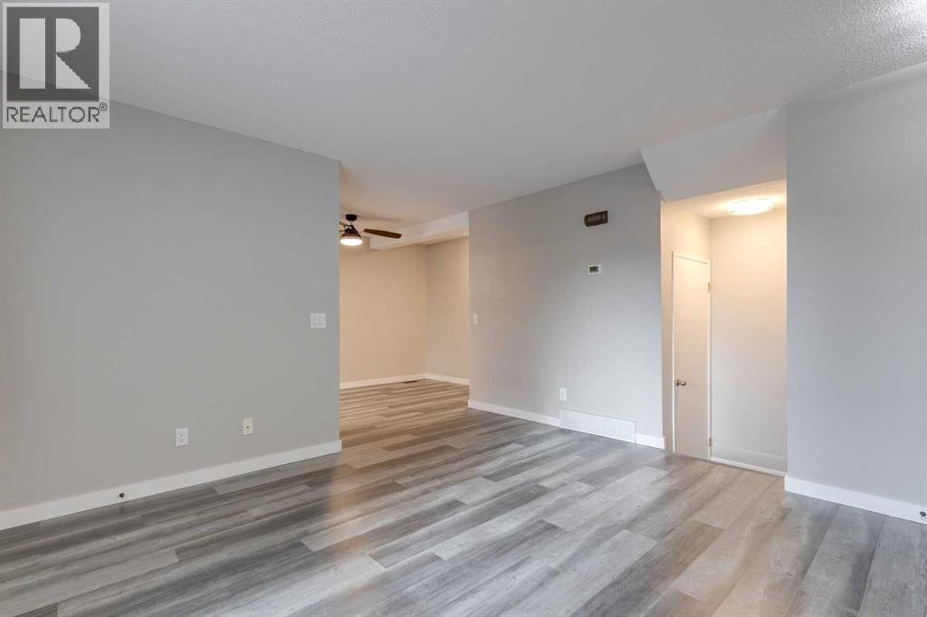 Single Family House for Sale in   Manora Place NE Marlborough Park Calgary 