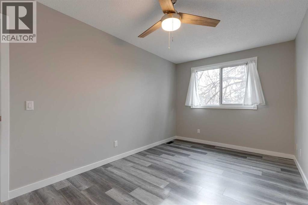 Single Family House for Sale in   Manora Place NE Marlborough Park Calgary 