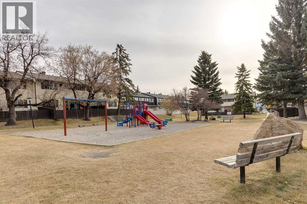 Single Family House for Sale in   Manora Place NE Marlborough Park Calgary 