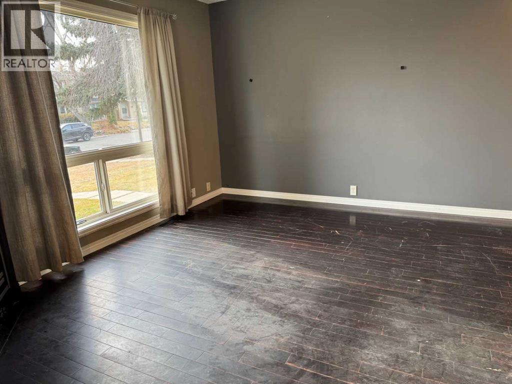 Single Family House for Sale in   Erin Mount Crescent SE Erin Woods Calgary 