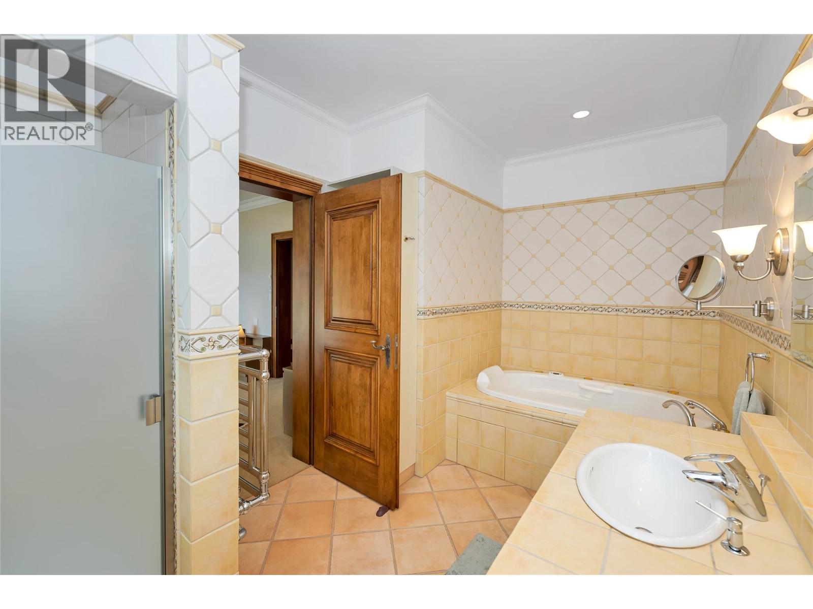 202 Stepping Stones Crescent, Armstrong