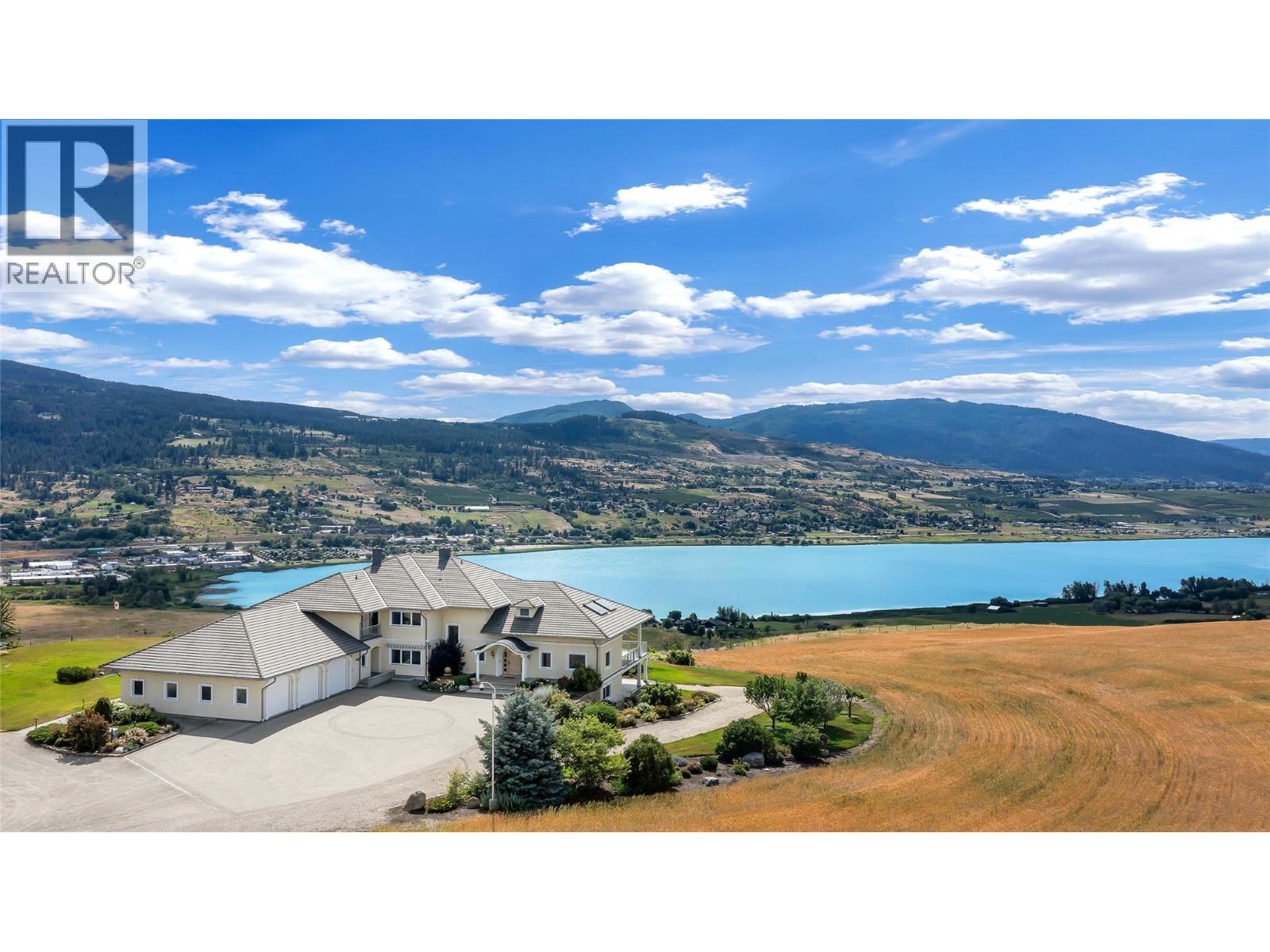 202 Stepping Stones Crescent, Armstrong