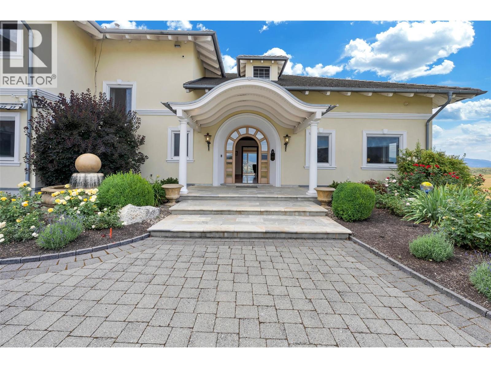 202 Stepping Stones Crescent, Armstrong