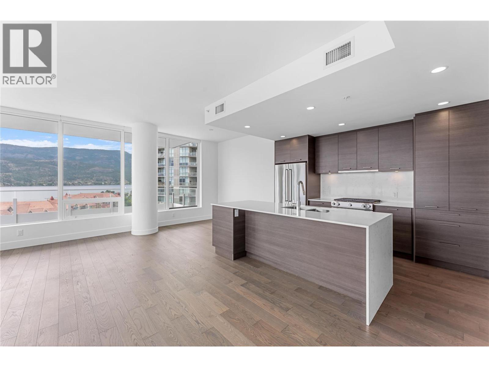 2205 1181 Sunset Drive, Kelowna