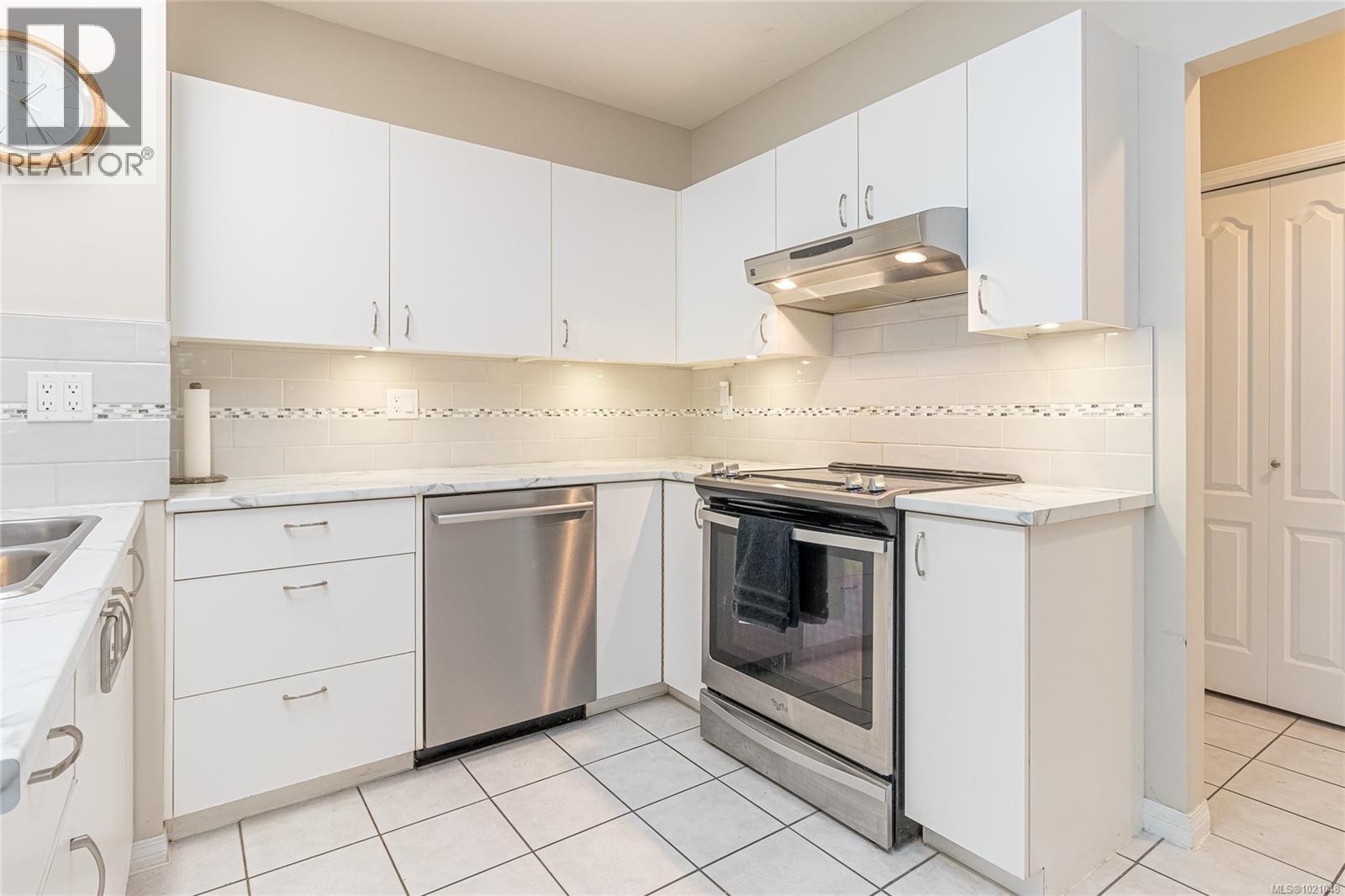 128 635 Blenkin Ave, Parksville