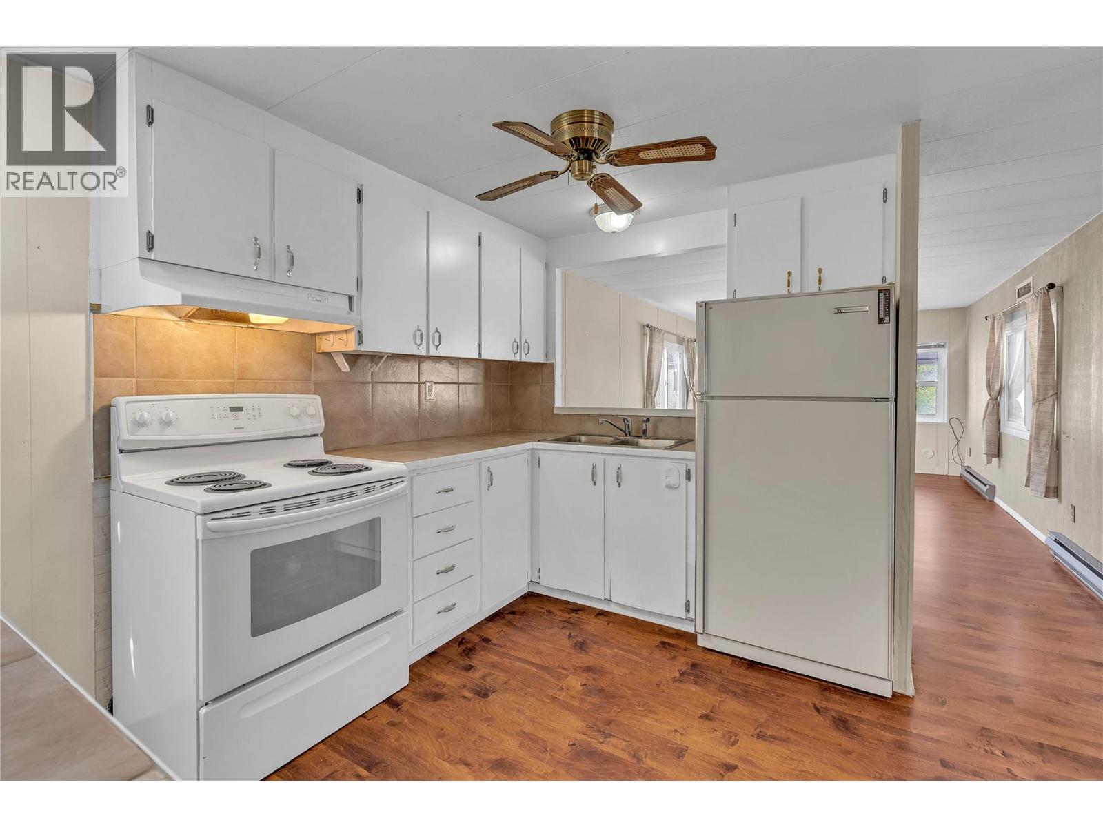 98 Okanagan Avenue E Unit# 101, Penticton