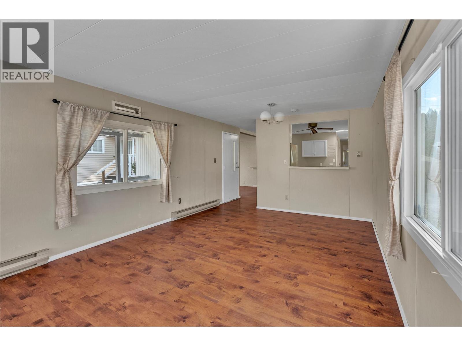 98 Okanagan Avenue E Unit# 101, Penticton