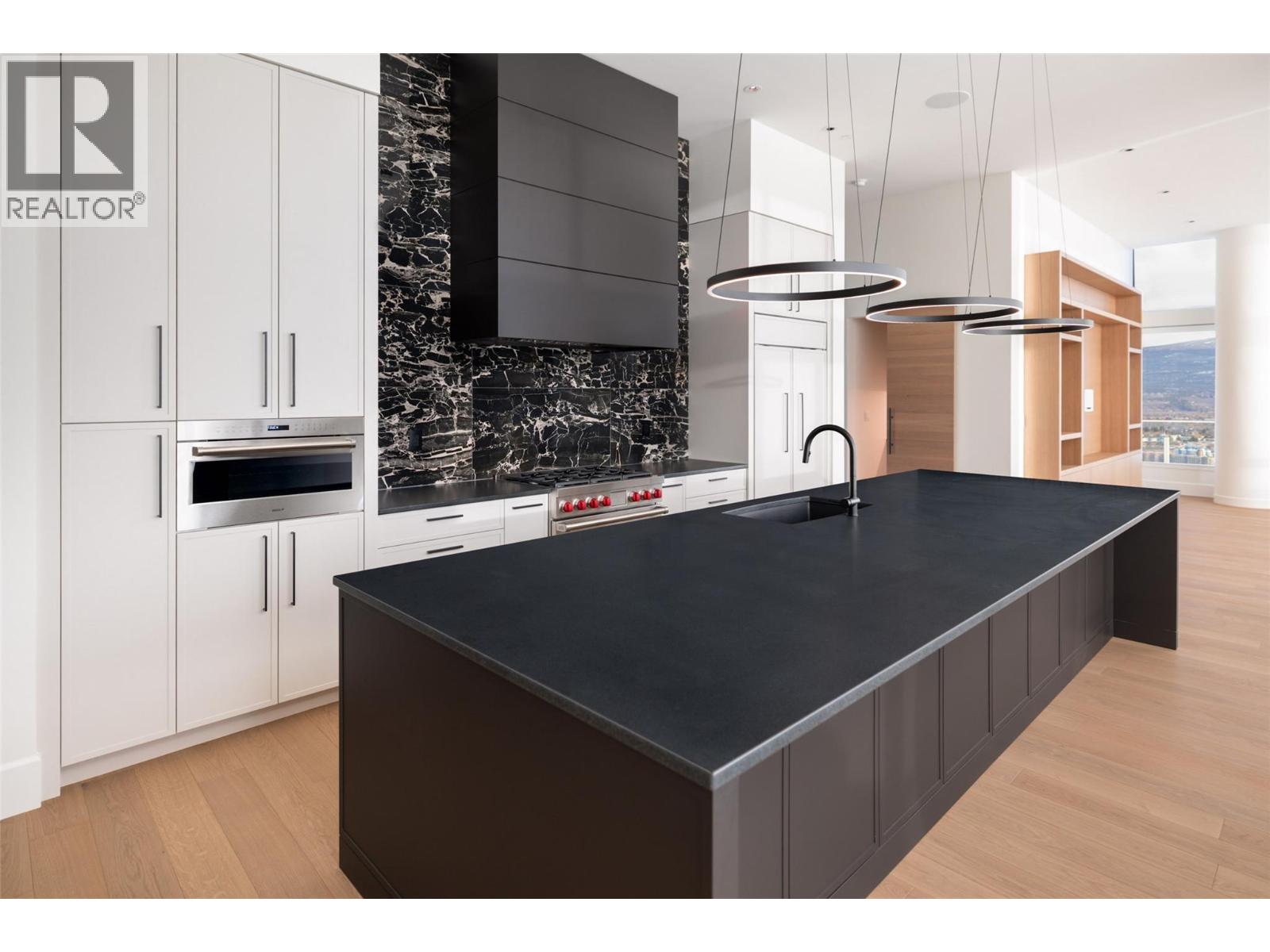 3601 1191 Sunset Drive, Kelowna