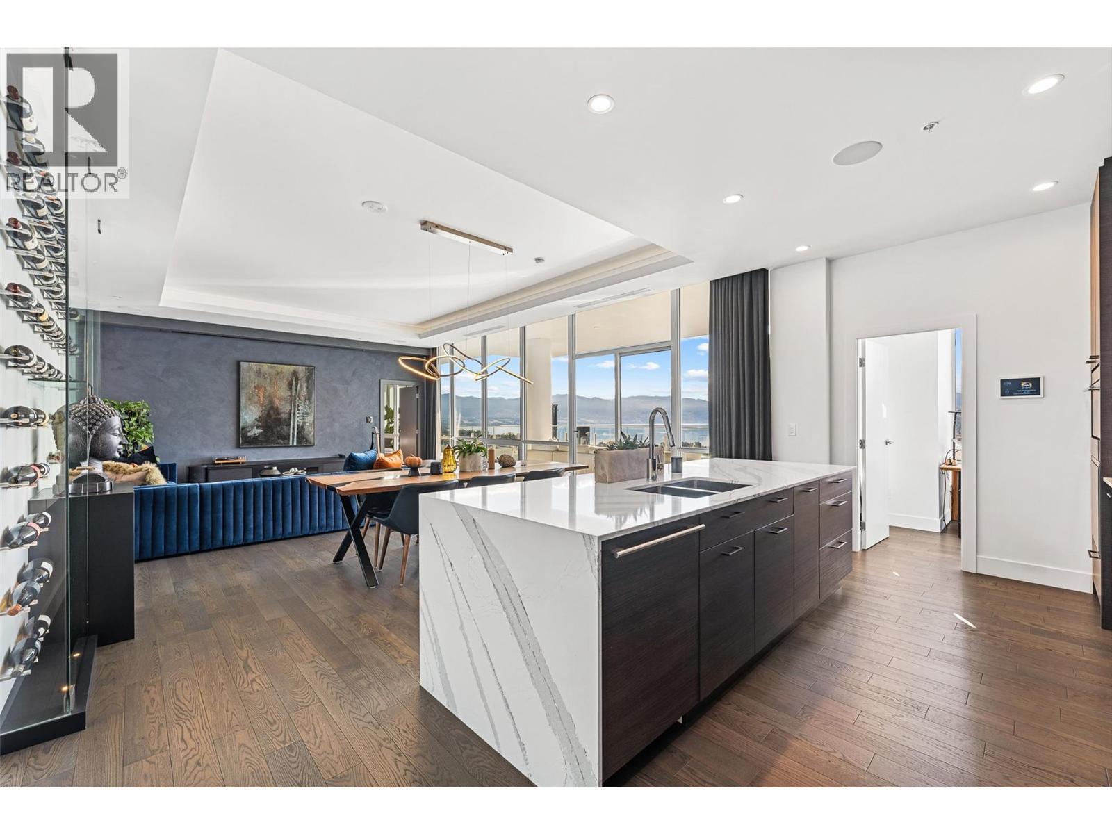 3302 1191 Sunset Drive, Kelowna