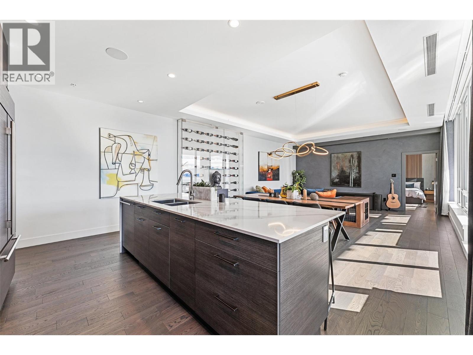 3302 1191 Sunset Drive, Kelowna