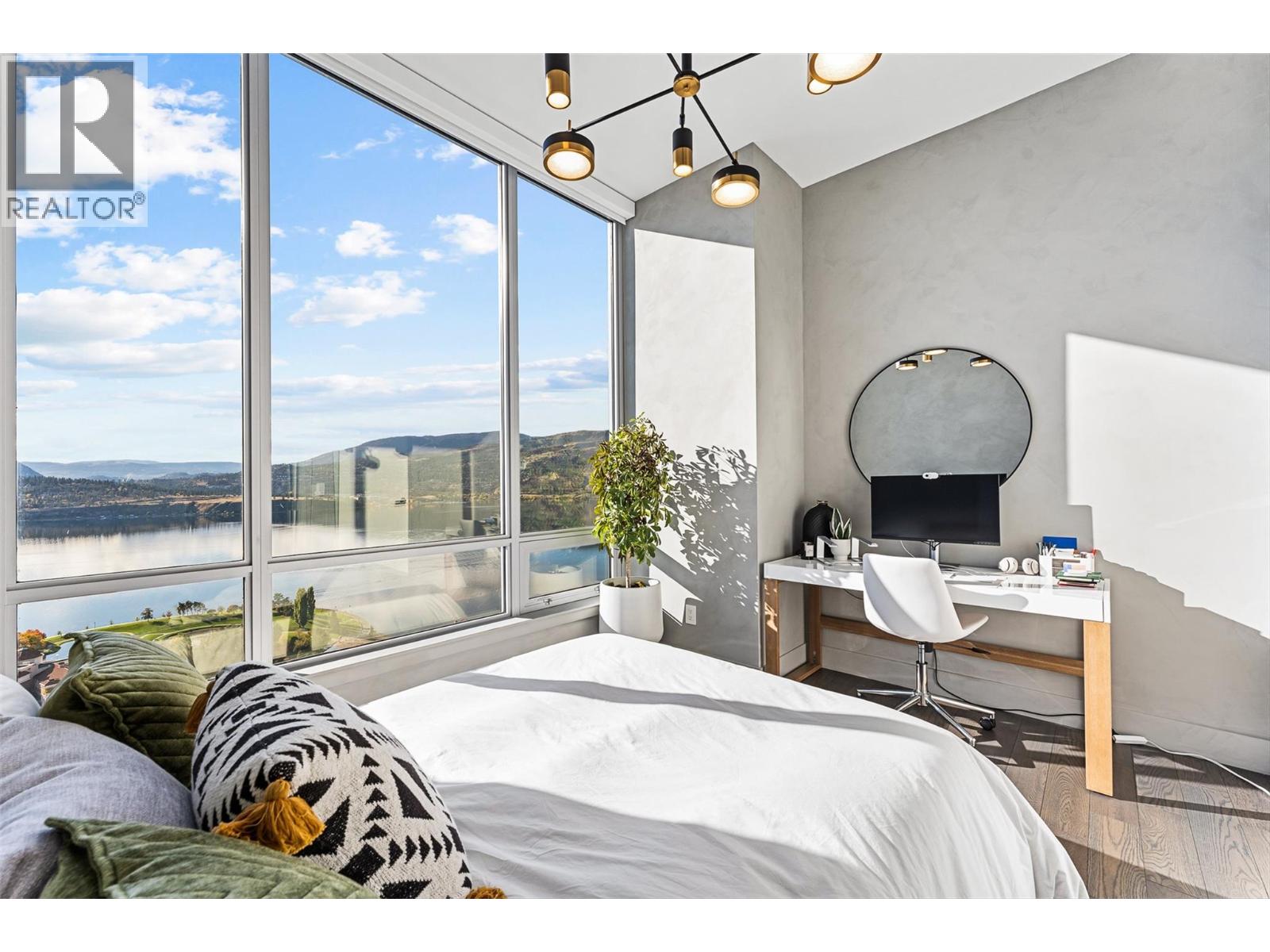 3302 1191 Sunset Drive, Kelowna