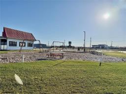 373 North Front Drive, Steinbach, MB R5G1P2 Photo 22