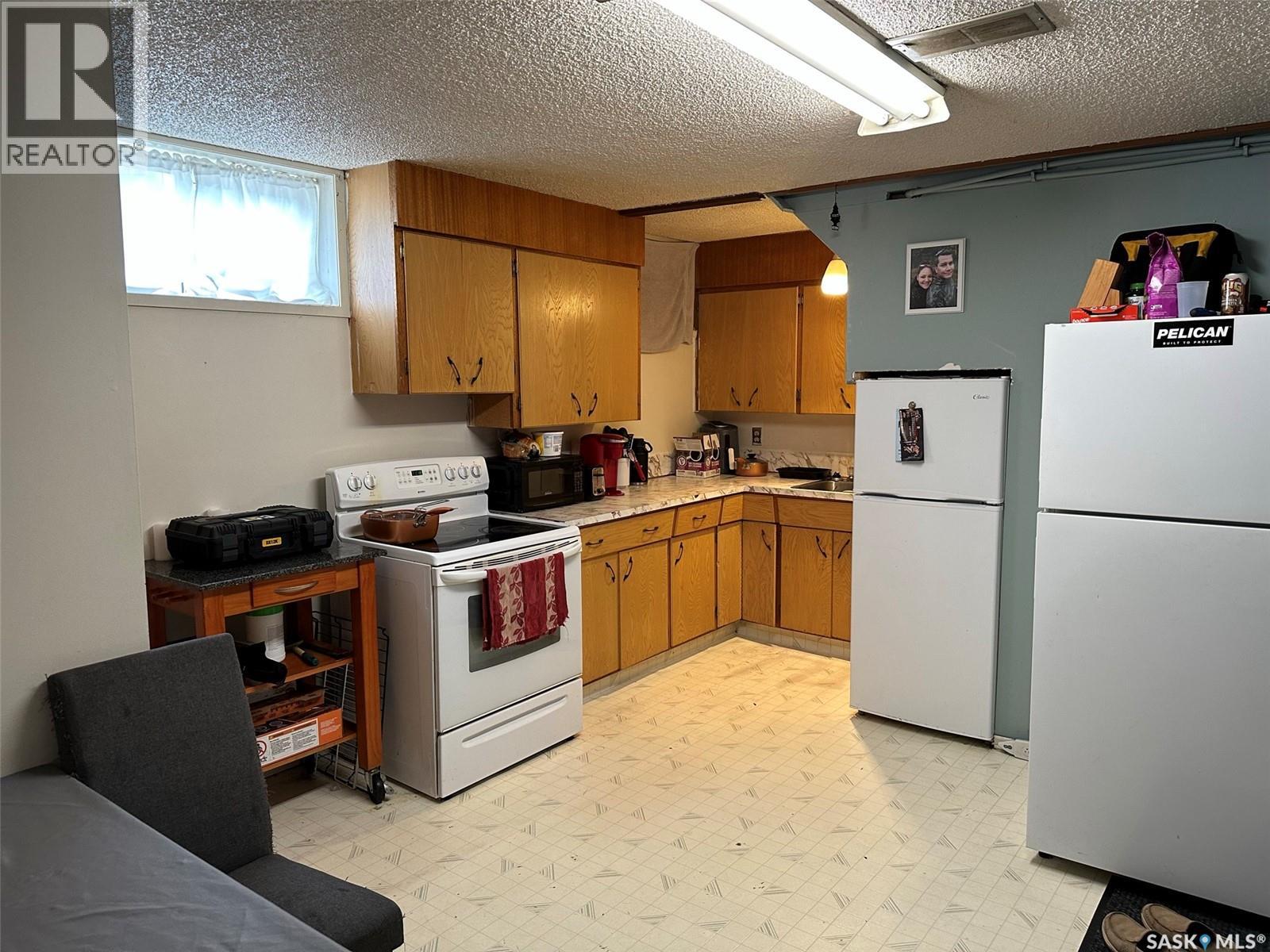 502 1st STREET W — photo 17