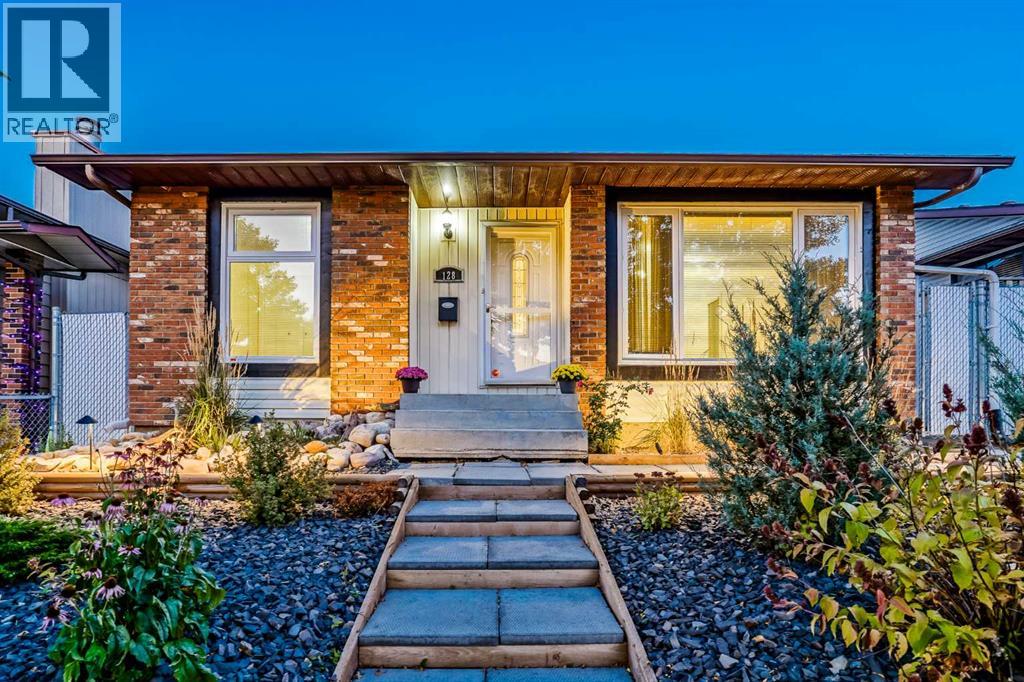 Single Family House Bungalow for Sale in  Bermuda Drive NW Beddington Heights Calgary 