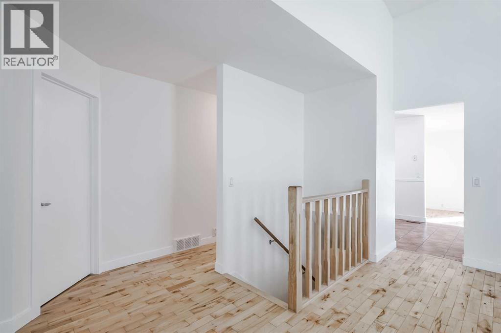 Single Family House Bungalow for Sale in  Bermuda Drive NW Beddington Heights Calgary 