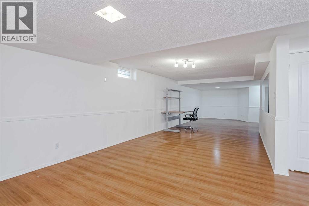 Single Family House Bungalow for Sale in  Bermuda Drive NW Beddington Heights Calgary 