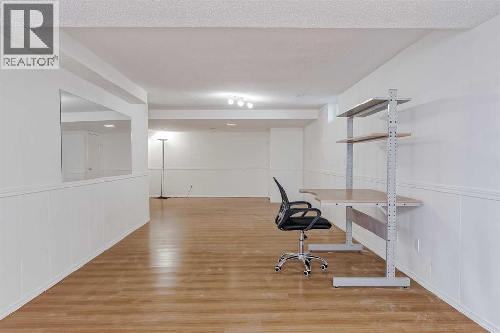 Single Family House Bungalow for Sale in  Bermuda Drive NW Beddington Heights Calgary 