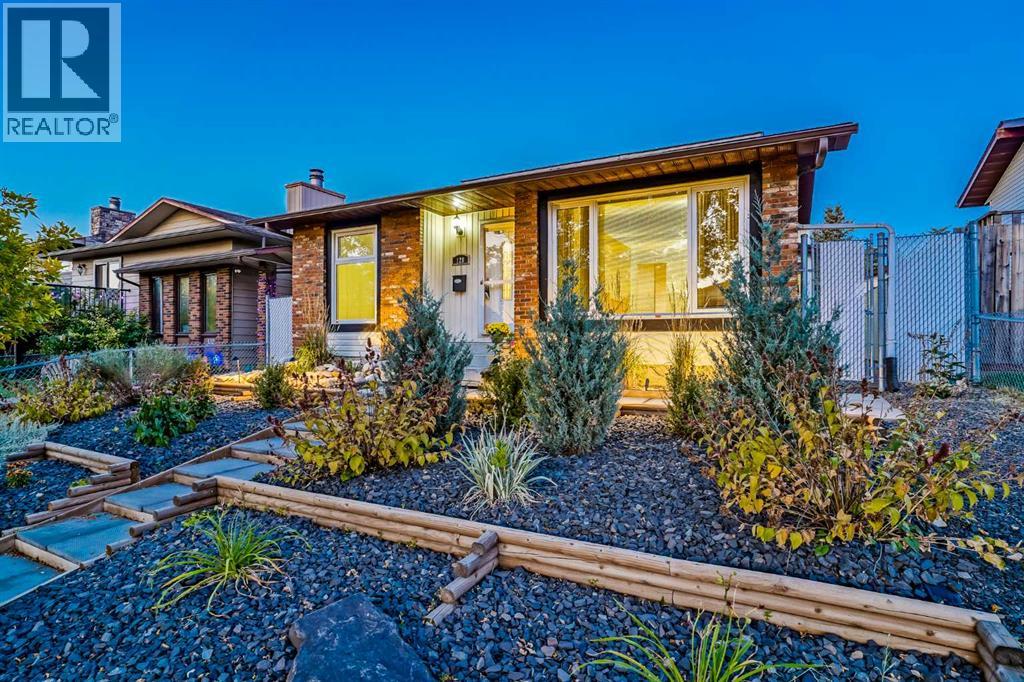 Single Family House Bungalow for Sale in  Bermuda Drive NW Beddington Heights Calgary 