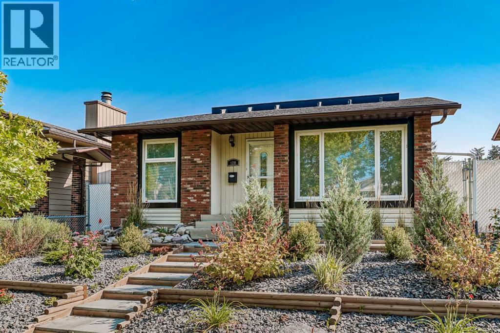 Single Family House Bungalow for Sale in  Bermuda Drive NW Beddington Heights Calgary 