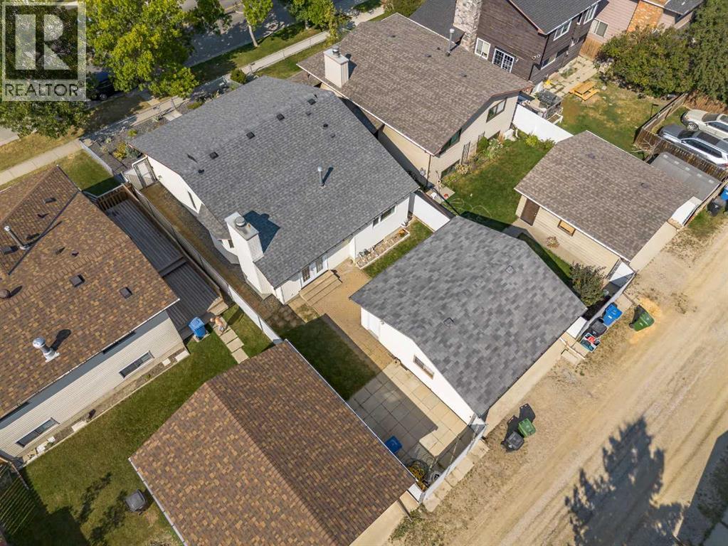 Single Family House Bungalow for Sale in  Bermuda Drive NW Beddington Heights Calgary 