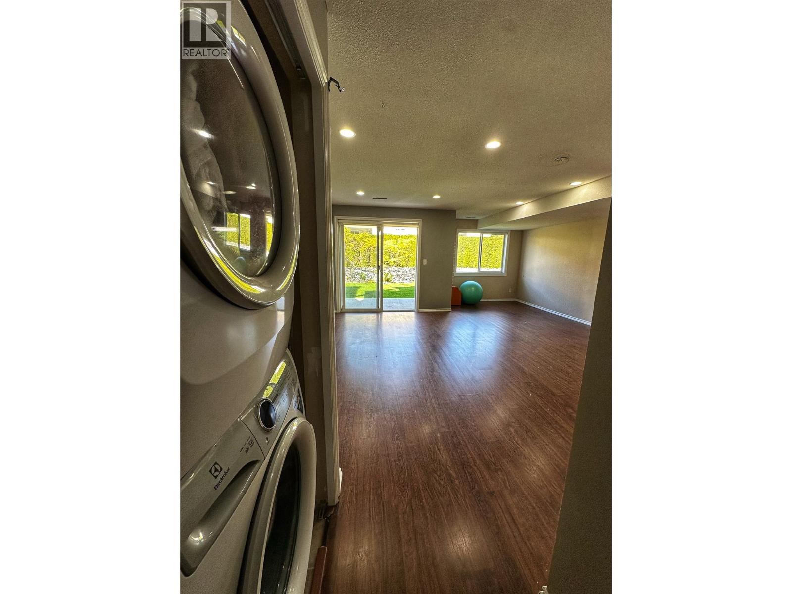 5 5901 Heritage Drive, Vernon