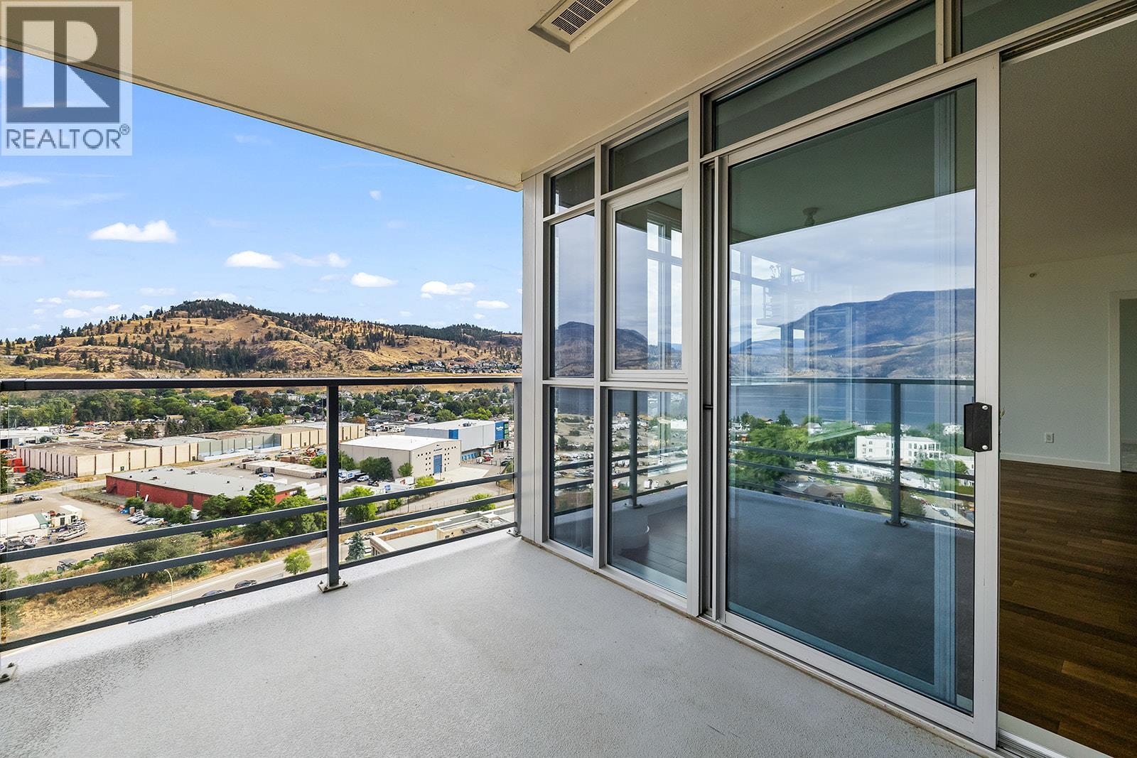 1902 1075 Sunset Drive, Kelowna