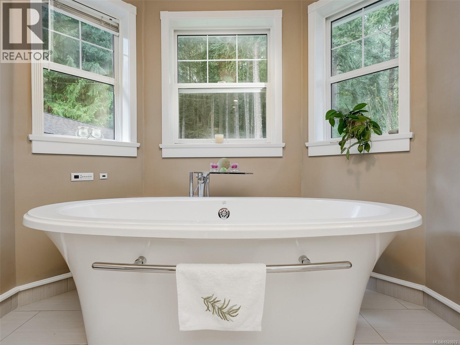 3950 Hibbert Lane, Metchosin