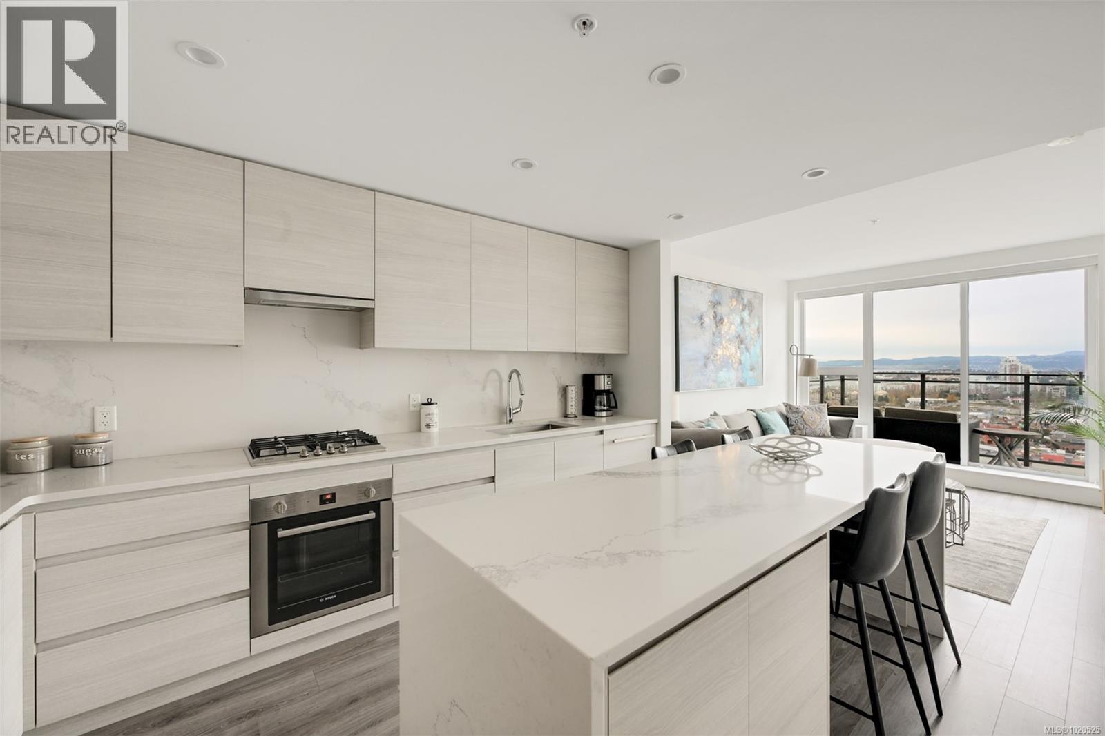 2002 777 Herald Street, Victoria