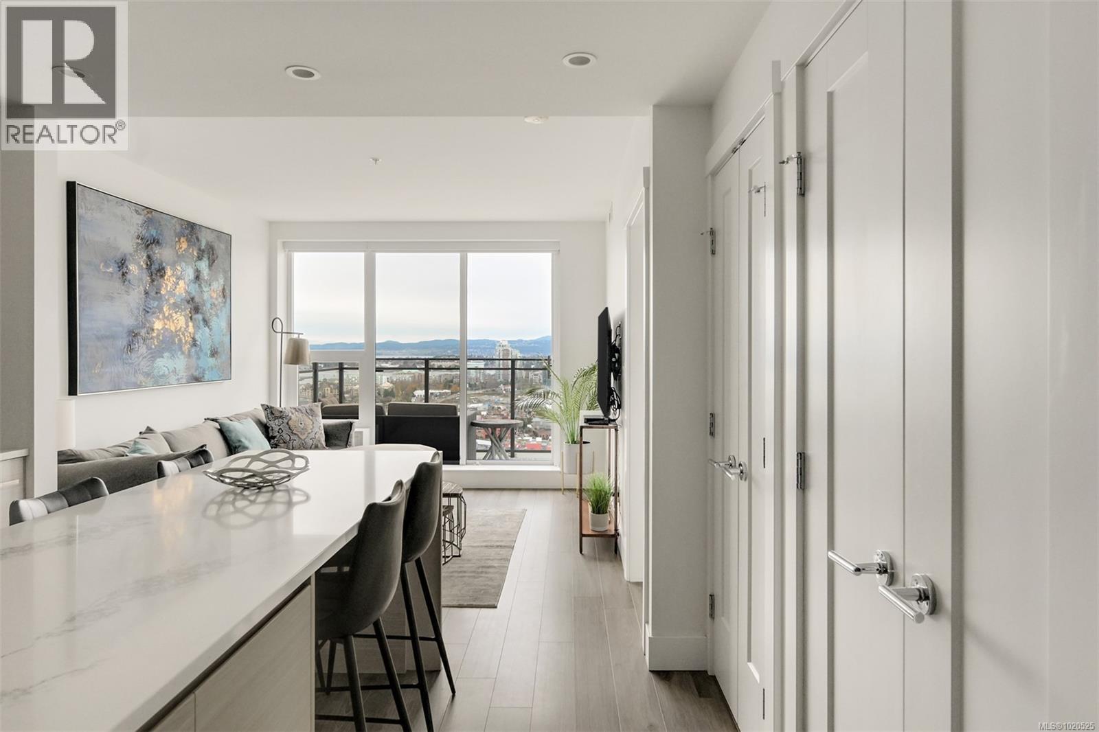 2002 777 Herald Street, Victoria