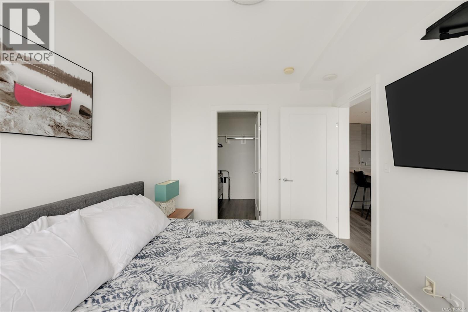 2002 777 Herald Street, Victoria