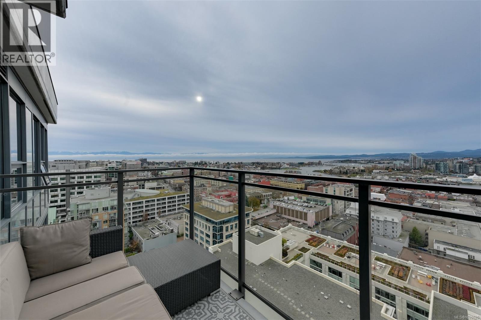 2002 777 Herald Street, Victoria